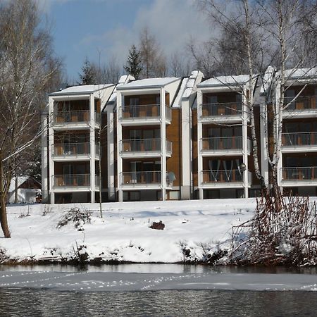 Apartamenty Wislany Brzeg 우스트론 외부 사진