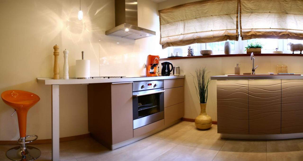 Apartamenty Wislany Brzeg 우스트론 외부 사진