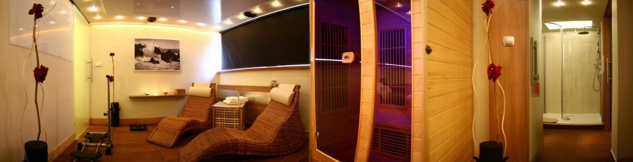 Apartamenty Wislany Brzeg 우스트론 외부 사진