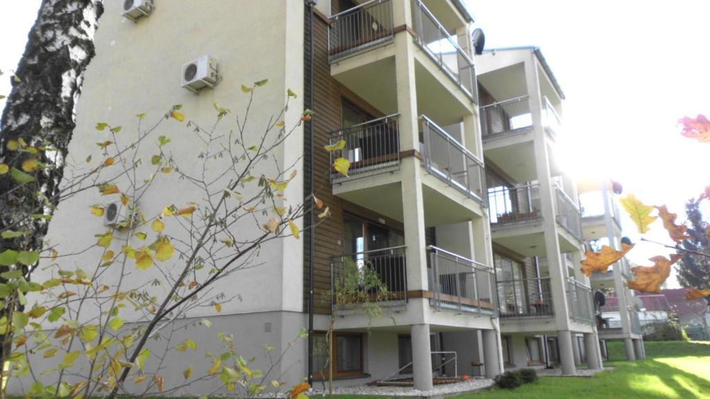 Apartamenty Wislany Brzeg 우스트론 객실 사진