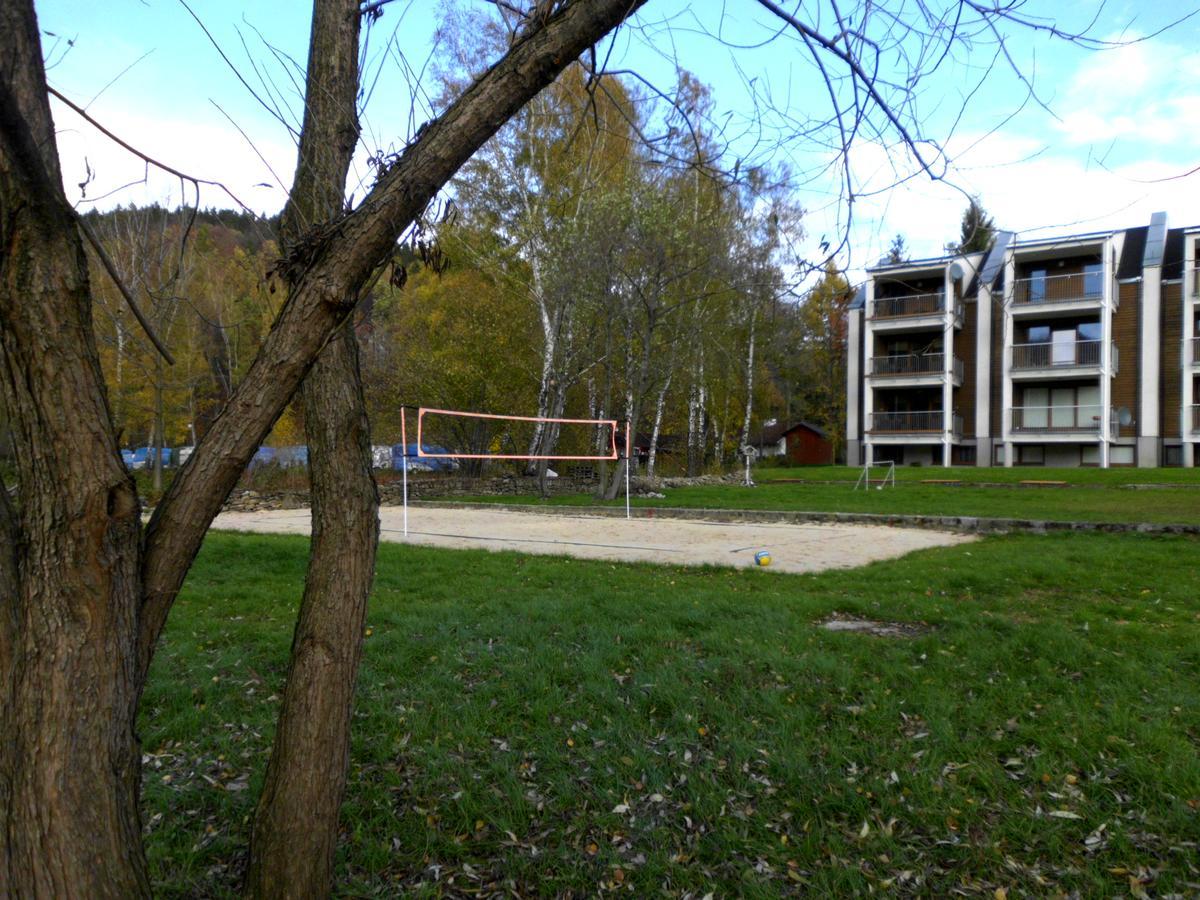 Apartamenty Wislany Brzeg 우스트론 외부 사진