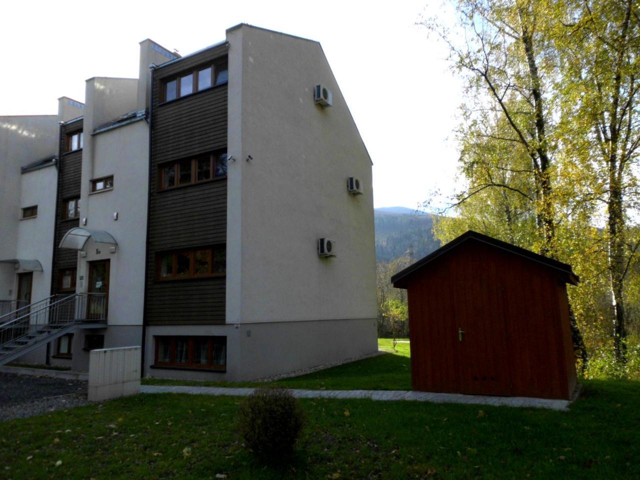 Apartamenty Wislany Brzeg 우스트론 외부 사진