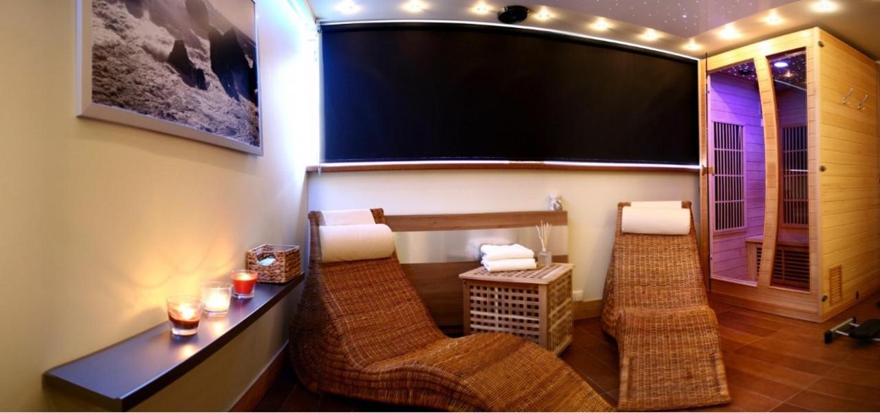 Apartamenty Wislany Brzeg 우스트론 외부 사진