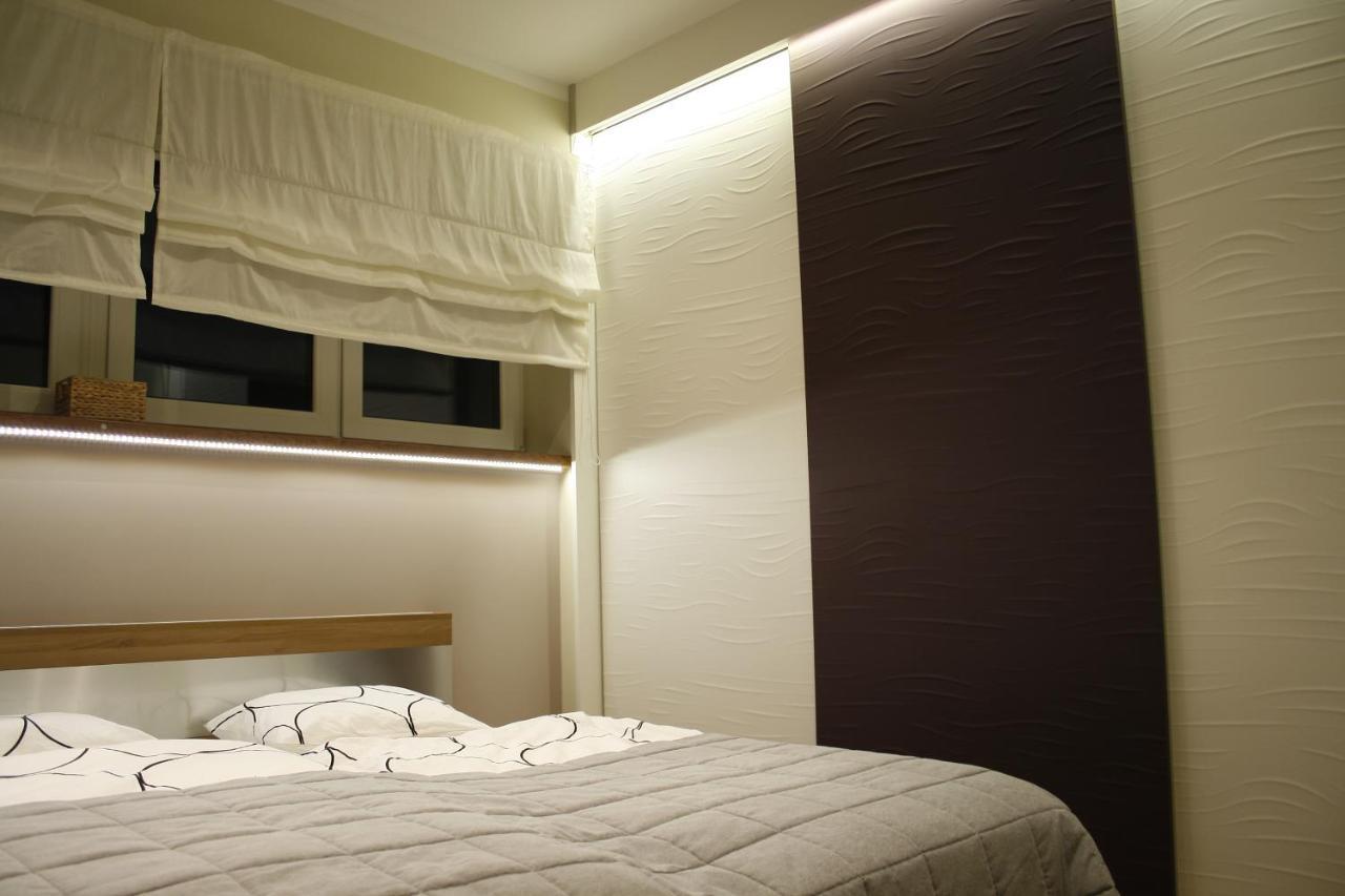 Apartamenty Wislany Brzeg 우스트론 외부 사진