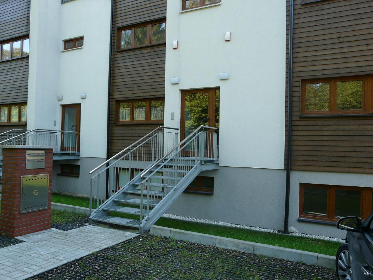 Apartamenty Wislany Brzeg 우스트론 외부 사진
